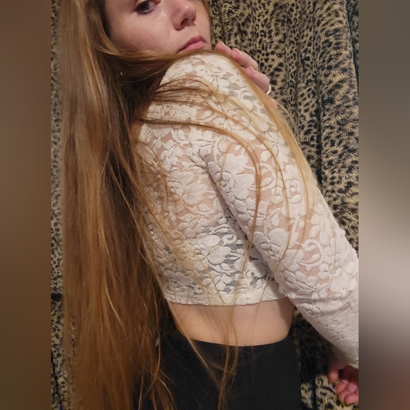 Vintage Mossimo lace Crop top - Picture 7 of 11